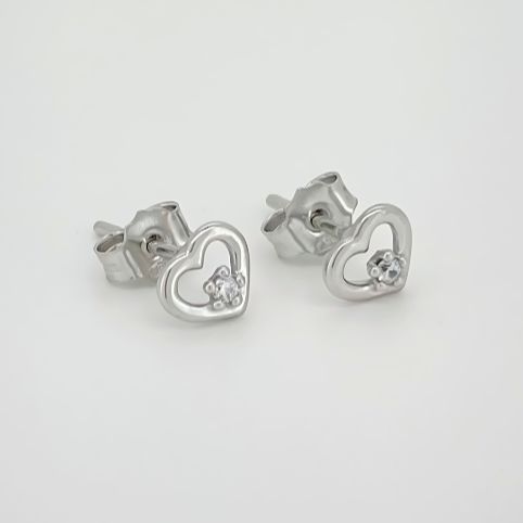 Elegant "Radiance" Heart-Shaped Stud Earrings