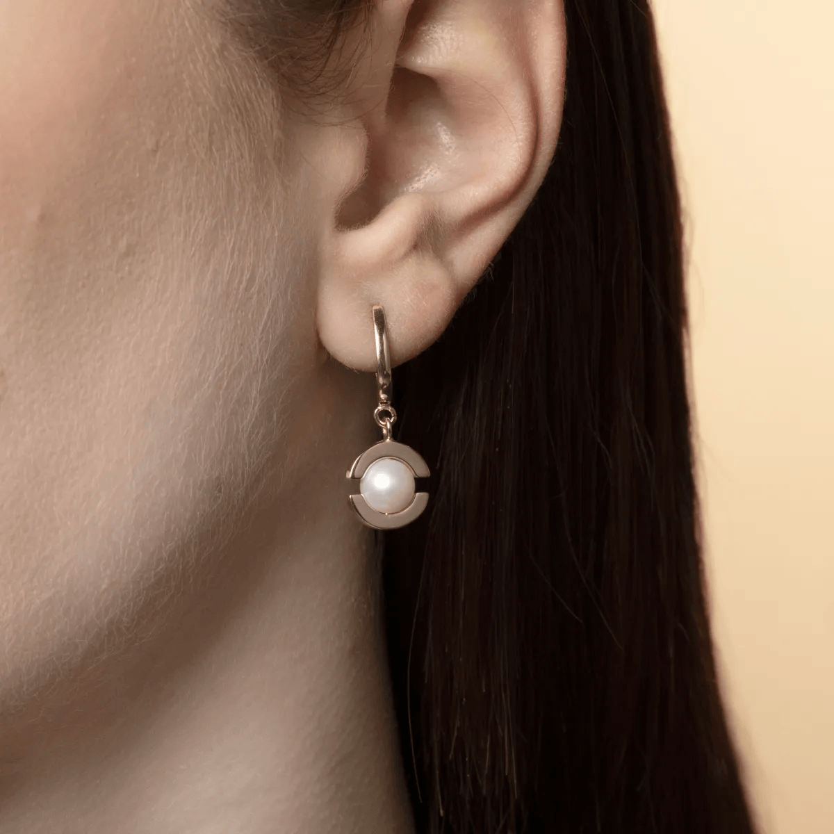 "AURORA" Earrings in Gold with Natural Pearl